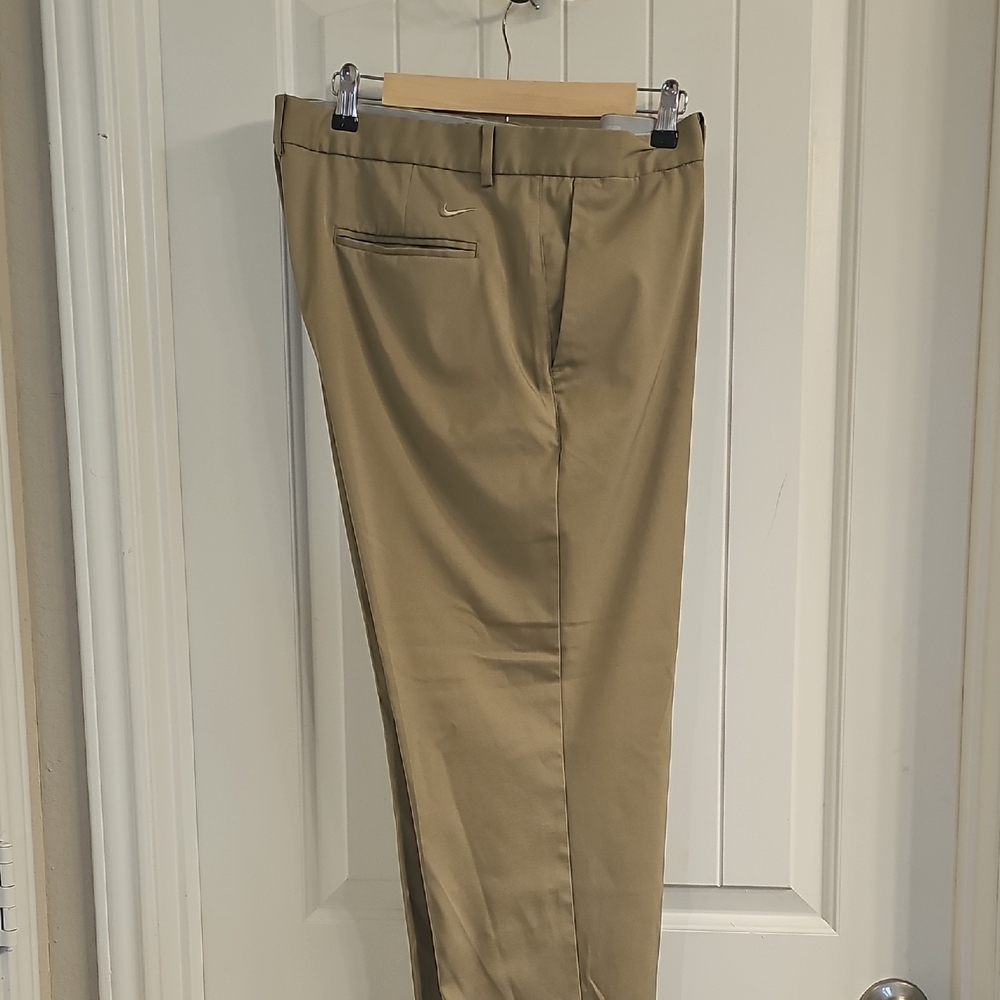 Nike Men's Khaki Chinos